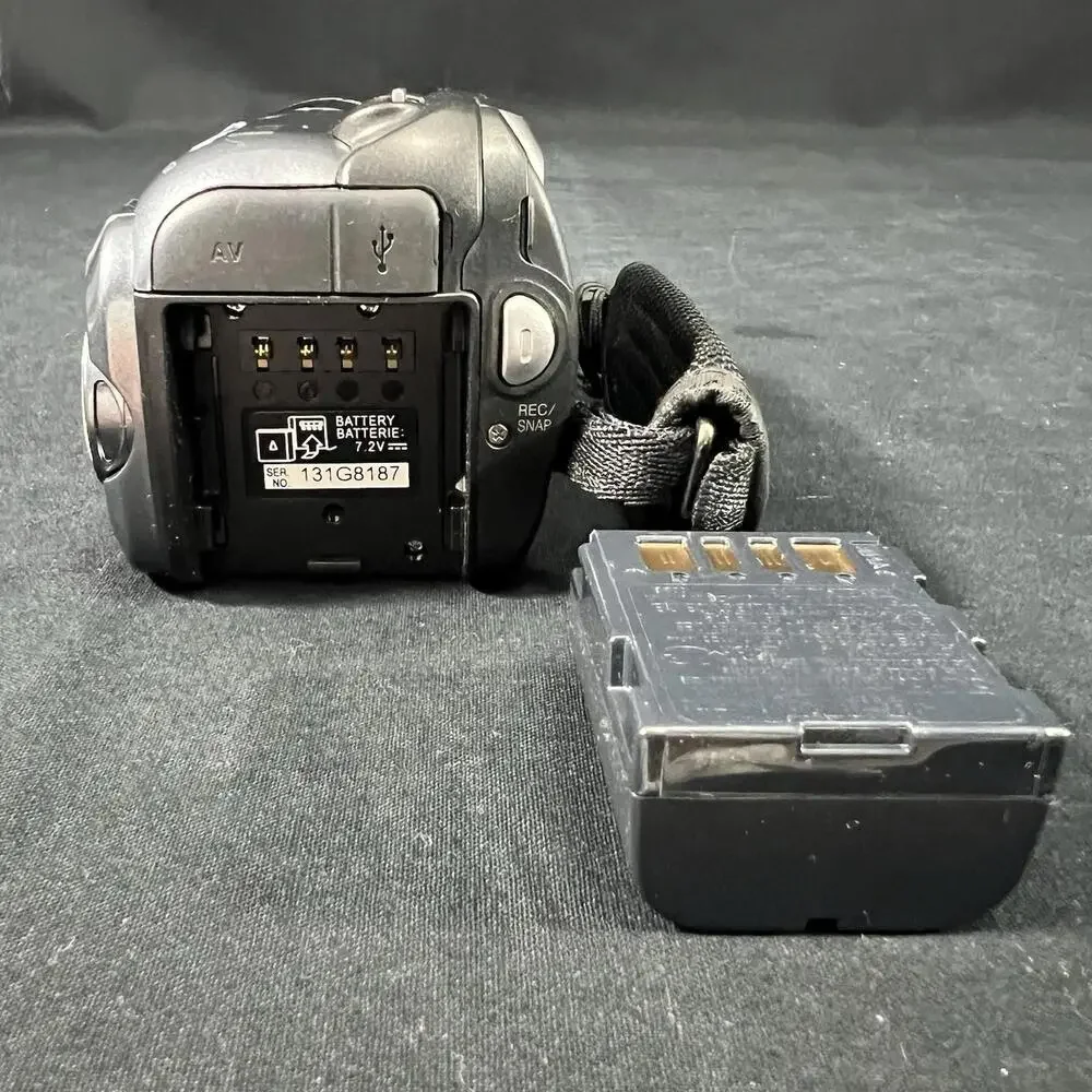 JVC Everio GZ-MG27U 20GB Camcorder w/Charger,  Battery, Remote